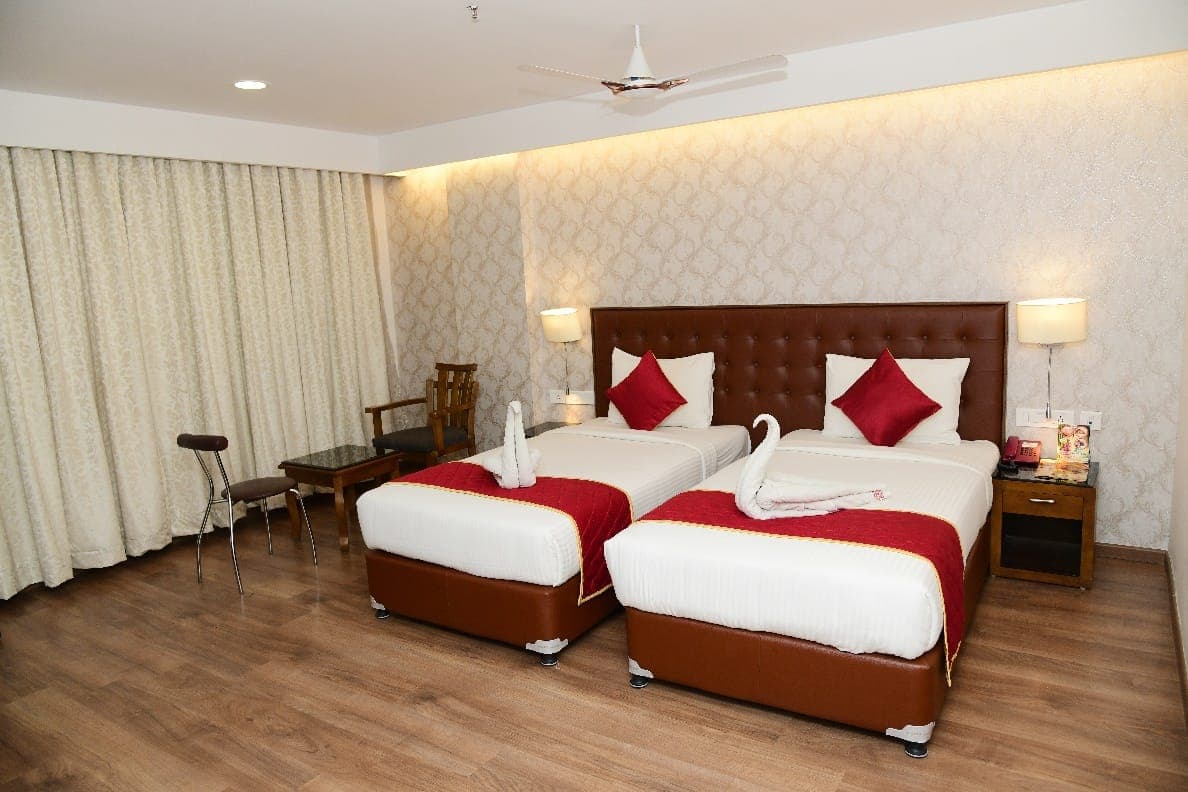 Super Deluxe room at Thechi Hotel, Hosur